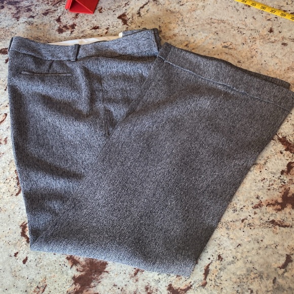 TAHARI DRESS PANTS SIZE 10 . - Picture 10 of 12